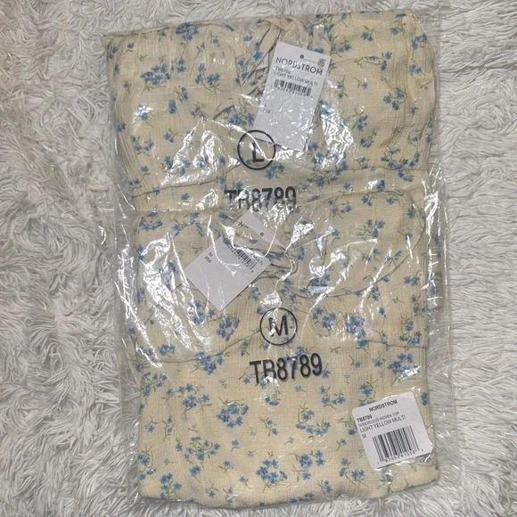 Blu Pepper Floral Ruffle Crop Top - Cream and Blue - Picture 5 of 5